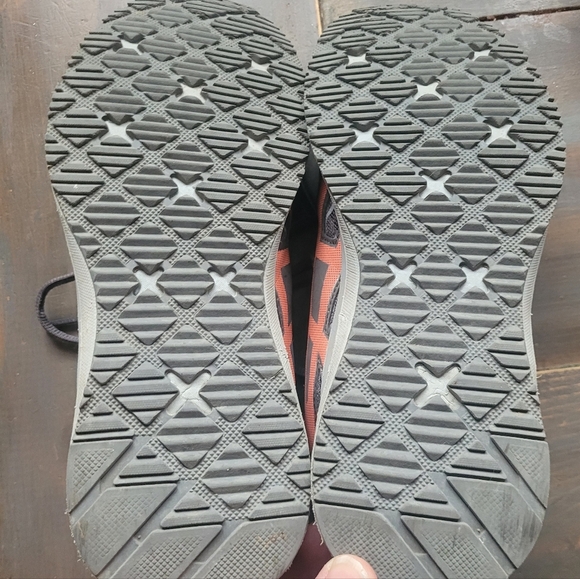 Asics Grey And Orange Sneakers 8 - Picture 6 of 7